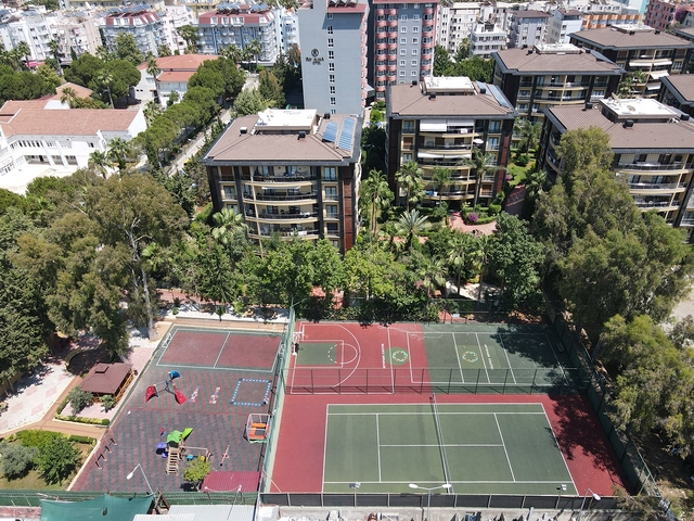 Эксклюзивные апартаменты планировкой 4+1 в уникальном комплексе центральной части Аланьи