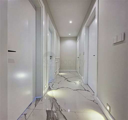 Эксклюзивные апартаменты планировкой 4+1 в уникальном комплексе центральной части Аланьи