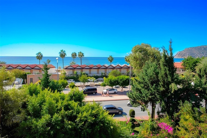 Эксклюзивные апартаменты планировкой 4+1 в уникальном комплексе центральной части Аланьи