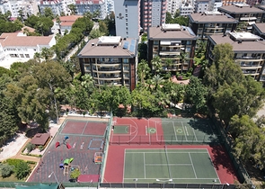 Эксклюзивные апартаменты планировкой 4+1 в уникальном комплексе центральной части Аланьи