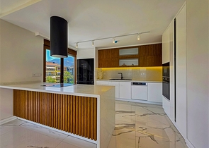 Эксклюзивные апартаменты планировкой 4+1 в уникальном комплексе центральной части Аланьи