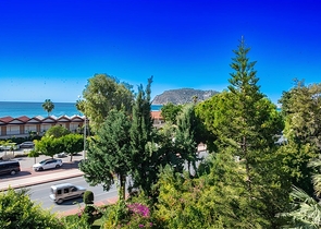 Эксклюзивные апартаменты планировкой 4+1 в уникальном комплексе центральной части Аланьи