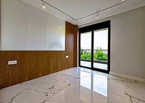 Эксклюзивные апартаменты планировкой 4+1 в уникальном комплексе центральной части Аланьи