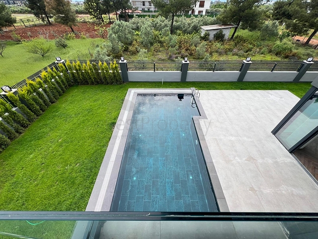 Вилла планировки 4+1 в районе Дошемеалты - Анталия 