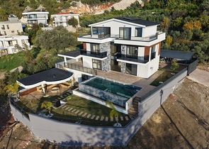 Вилла планировки 6+1 в районе Фетхие - Анталия 