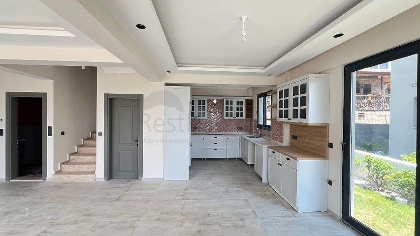 Вилла планировки 4+1 в районе Фетхие - Анталия 