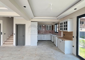 Вилла планировки 4+1 в районе Фетхие - Анталия 