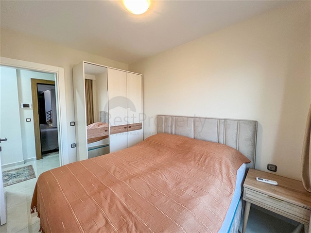 Трехкомнатная меблированная квартира в районе Махмутлар 