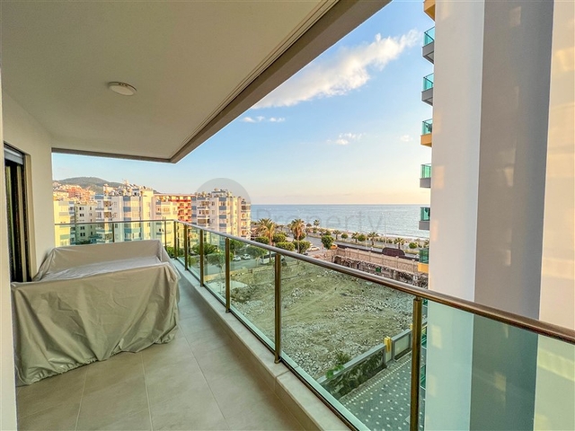 Трехкомнатная меблированная квартира в районе Махмутлар 