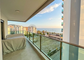 Трехкомнатная меблированная квартира в районе Махмутлар 