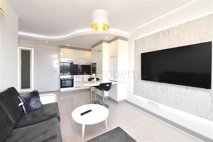 Двухкомнатная квартира в жилом комплексе на Клеопатре 