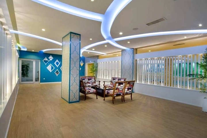 Двухкомнатная квартира в жилом комплексе на Клеопатре 