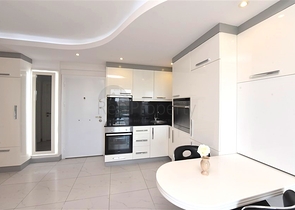 Двухкомнатная квартира в жилом комплексе на Клеопатре 