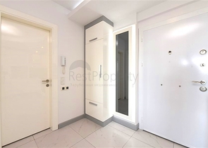 Двухкомнатная квартира в жилом комплексе на Клеопатре 