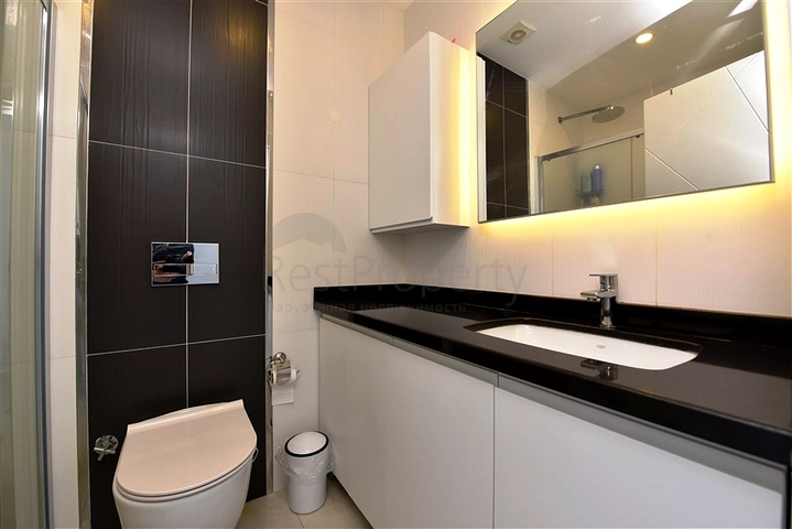 Трехкомнатная квартира с панорамным видом на море