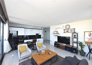 Трехкомнатная квартира с панорамным видом на море