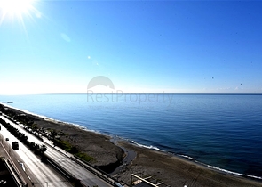 Трехкомнатная квартира с панорамным видом на море