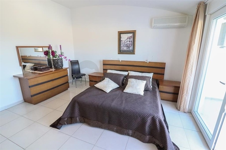 Продается пентхаус 3+1 в районе Конаклы