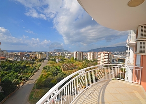 Квартира 2+1 с видом на море в районе Тосмур