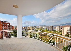 Квартира 2+1 с видом на море в районе Тосмур