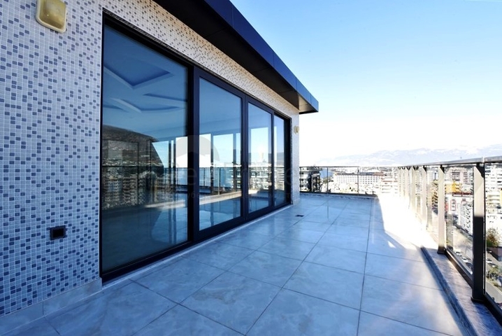 Огромная видовая квартира 3+1 на первой береговой линии