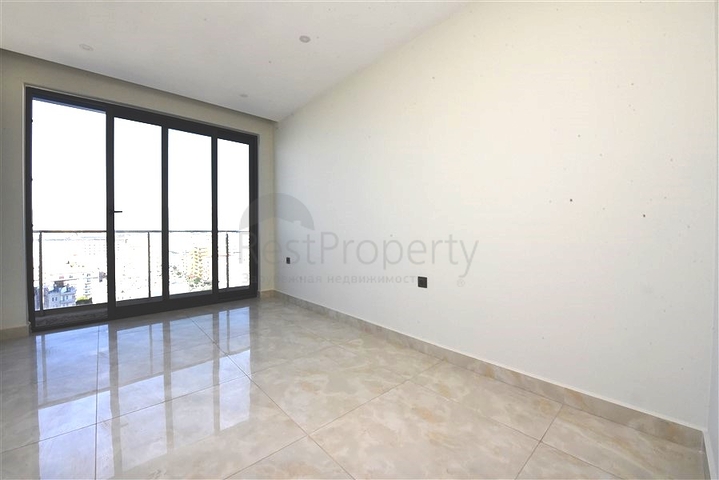 Огромная видовая квартира 3+1 на первой береговой линии