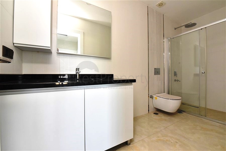 Огромная видовая квартира 3+1 на первой береговой линии