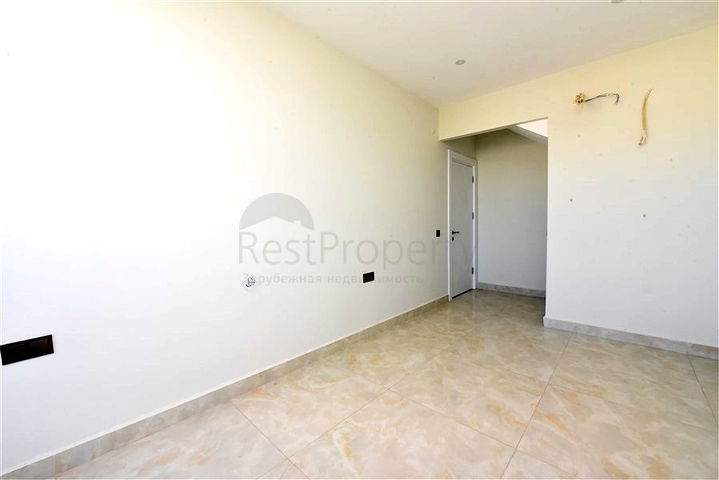 Огромная видовая квартира 3+1 на первой береговой линии