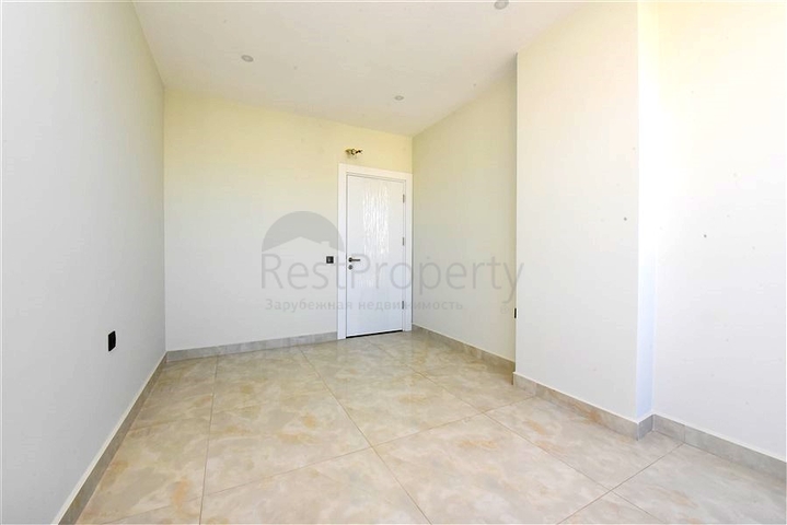 Огромная видовая квартира 3+1 на первой береговой линии