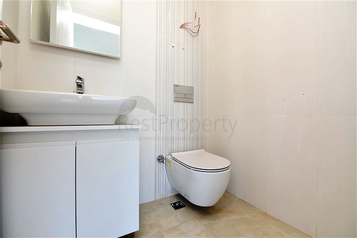 Огромная видовая квартира 3+1 на первой береговой линии