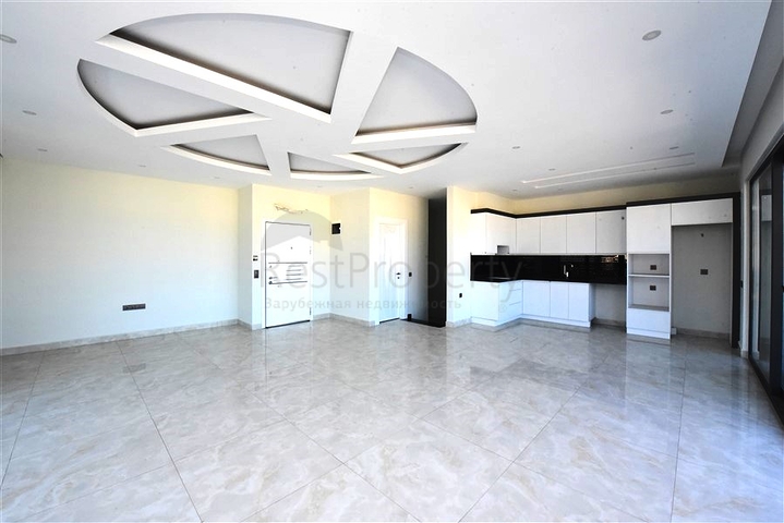 Огромная видовая квартира 3+1 на первой береговой линии