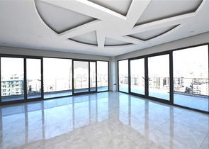 Огромная видовая квартира 3+1 на первой береговой линии