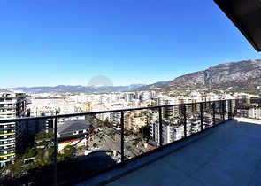 Огромная видовая квартира 3+1 на первой береговой линии