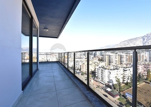 Огромная видовая квартира 3+1 на первой береговой линии