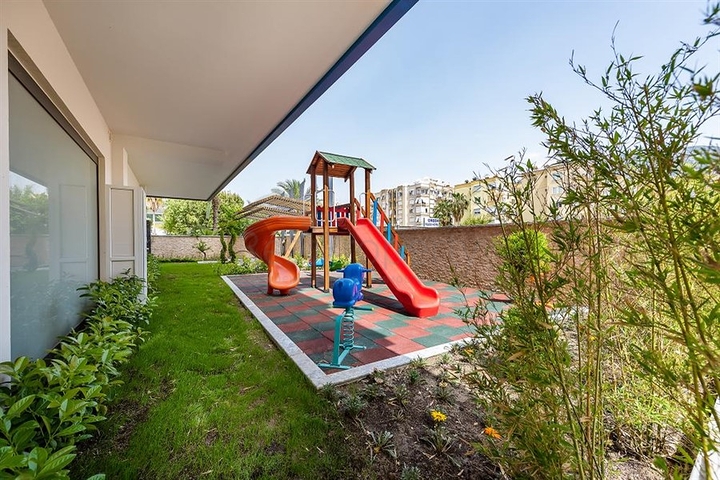 Квартира 2+1 с панорамным видом на море в районе Махмутлар