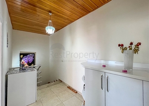 Пентхаус с видом на крепость в районе Джикджилли