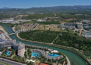 Квартира 1+1 в самом масштабном проекте в Алании в районе Тюрклер