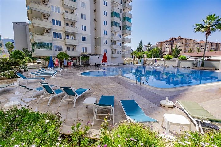 Трехкомнатная квартира в районе Тосмур