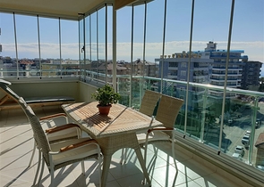 Трехкомнатная квартира в районе Тосмур