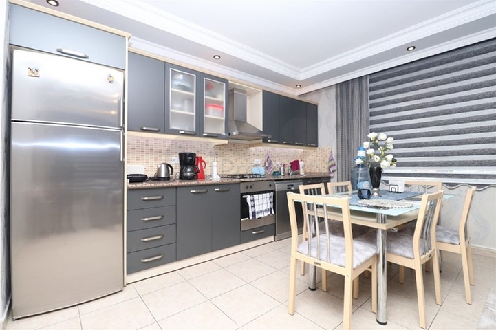 Трехкомнатная квартира в районе пляжа Клеопатры