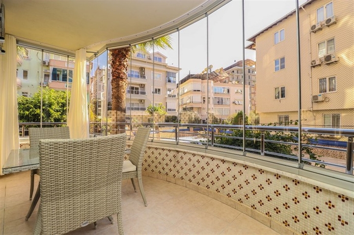 Трехкомнатная квартира в районе пляжа Клеопатры