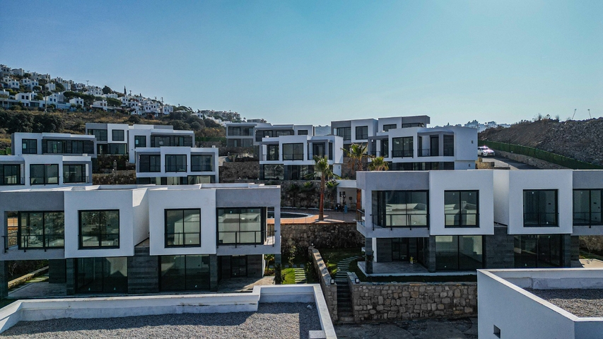 Новый комплекс с панорамным видом на море в уютном месте в районе Ялыкавак. Новый комплекс с панорамным видом на море в уютном месте в районе Ялыкавак.