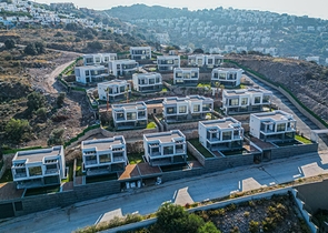 Новый комплекс с панорамным видом на море в уютном месте в районе Ялыкавак. Новый комплекс с панорамным видом на море в уютном месте в районе Ялыкавак.