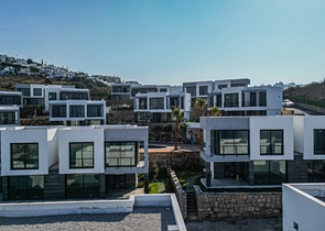 Новый комплекс с панорамным видом на море в уютном месте в районе Ялыкавак. Новый комплекс с панорамным видом на море в уютном месте в районе Ялыкавак.