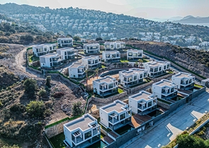 Новый комплекс с панорамным видом на море в уютном месте в районе Ялыкавак. Новый комплекс с панорамным видом на море в уютном месте в районе Ялыкавак.