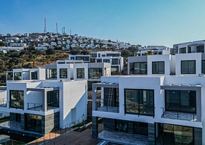 Новый комплекс с панорамным видом на море в уютном месте в районе Ялыкавак. Новый комплекс с панорамным видом на море в уютном месте в районе Ялыкавак.