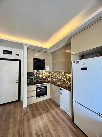 Меблированная двухкомнатная квартира в 700 м от моря в Газипаша