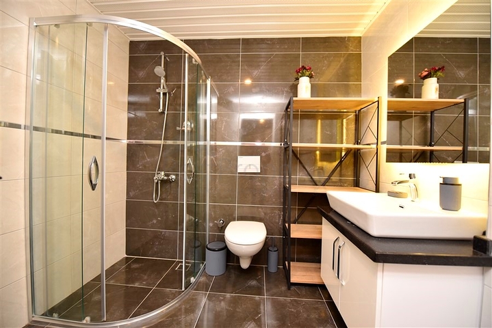 Вилла планировки 5+1 в центральном районе Алании