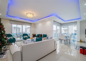 Квартира 2+1 в комплексе премиум класса в районе Джикжилли