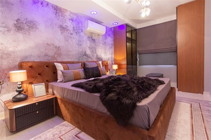 Меблированная квартира 2+1 на первой береговой линии в Махмутларе